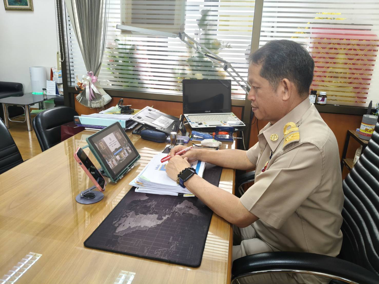 title - ผู้ตรวจราชการ ส.ป.ก. เข้าร่วมประชุมตรวจติดตามผลการดำเนินงานตามแผนการตรวจราชการของผู้ตรวจราชการกระทรวงเกษตรและสหกรณ์ ประจำปีงบประมาณ พ.ศ. 2569 รอบที่ 1 เขตตรวจราชการที่ 1 จังหวัดสิงห์บุรี